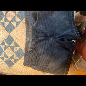 Old navy denim shorts. 5 in inseam.